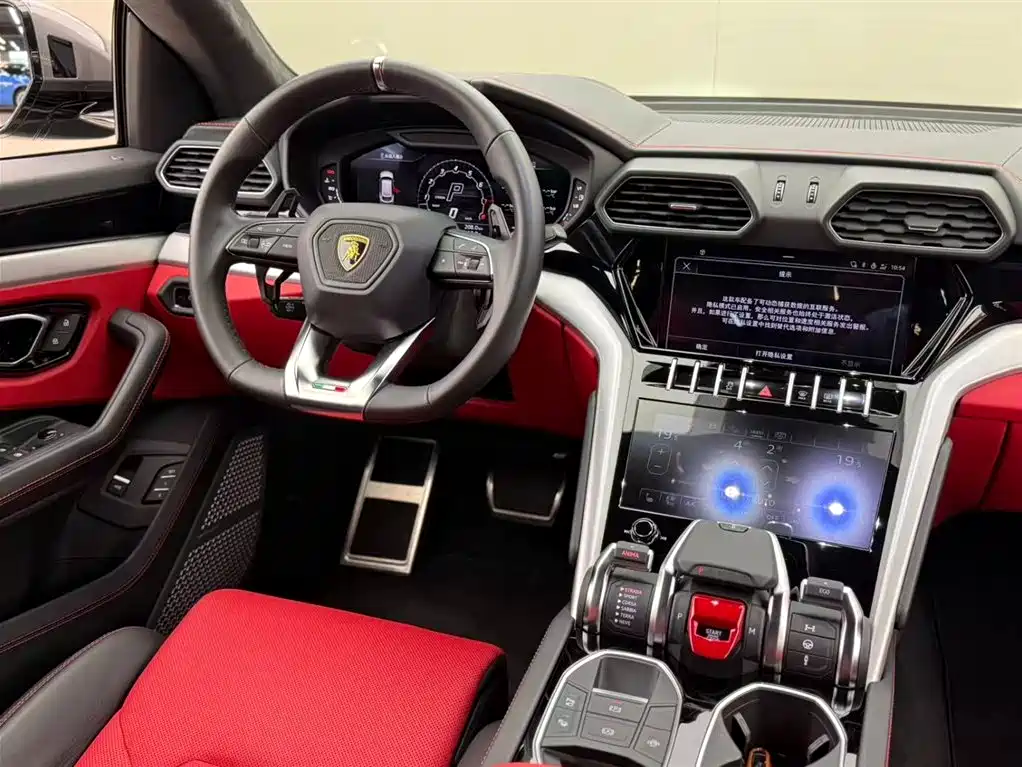 Lamborghini Urus — фото 8