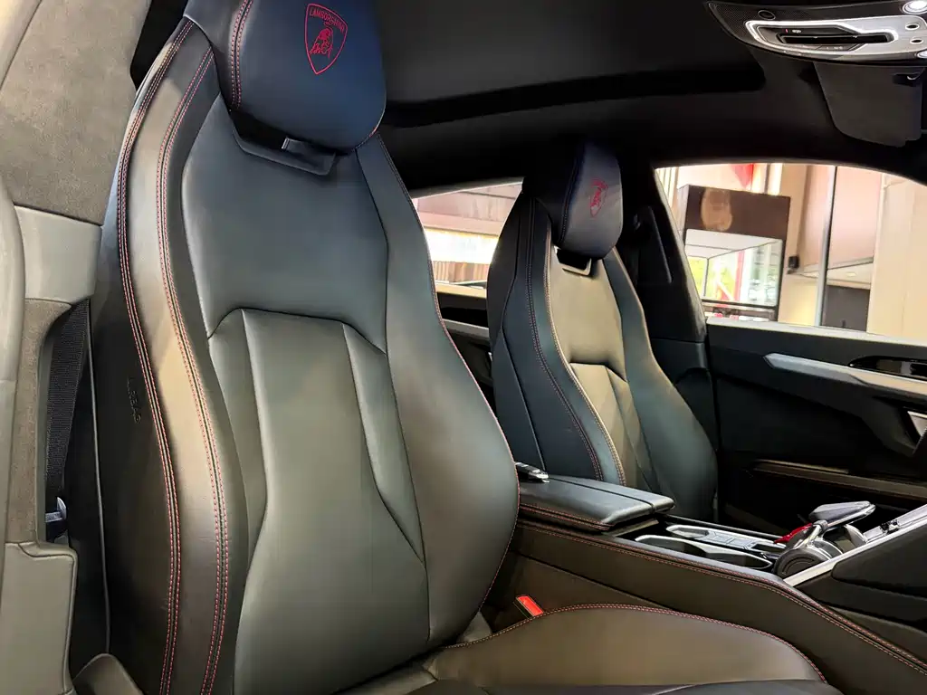 Lamborghini Urus — фото 18