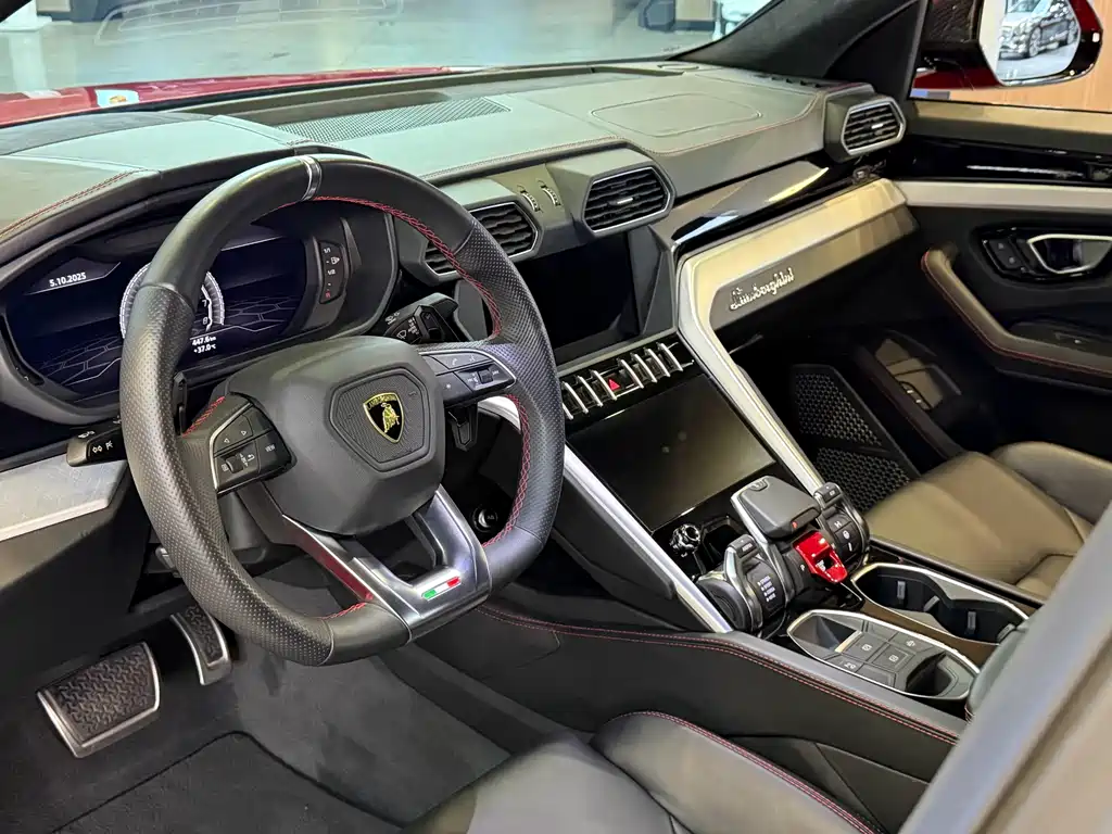 Lamborghini Urus — фото 8