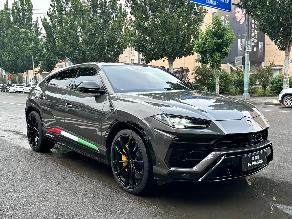 Lamborghini Urus — фото 4