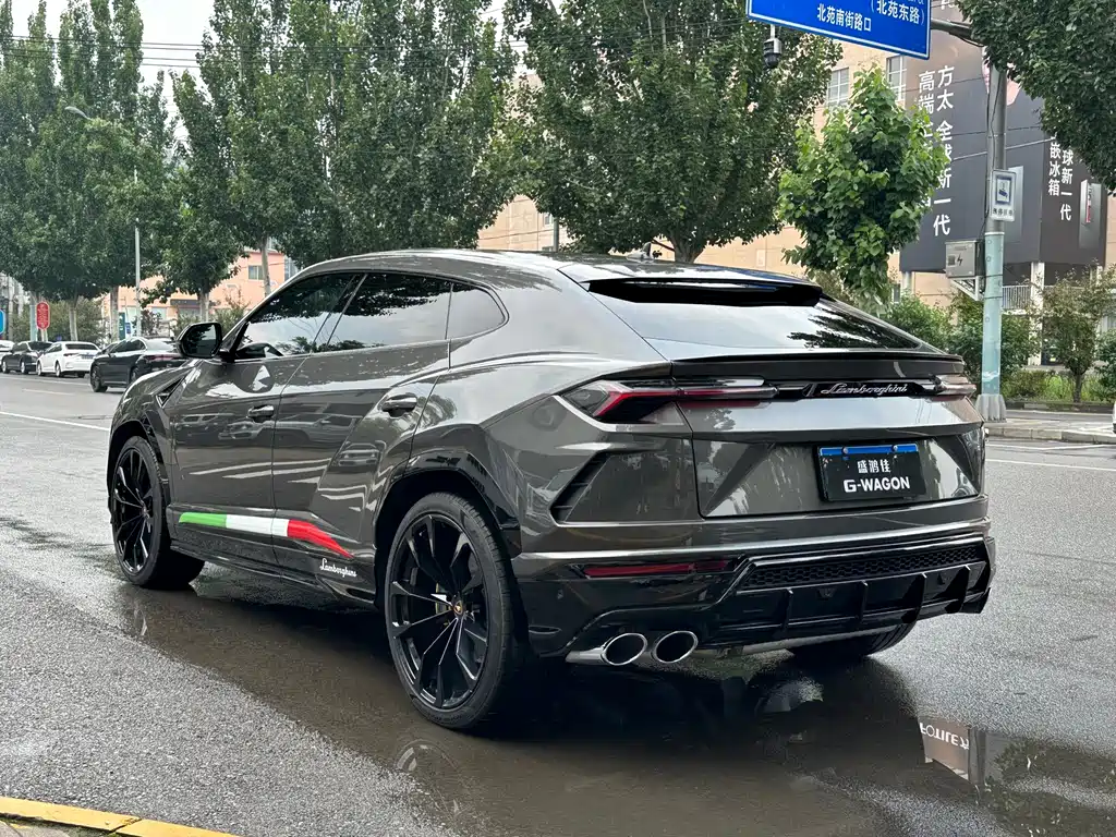 Lamborghini Urus — фото 5