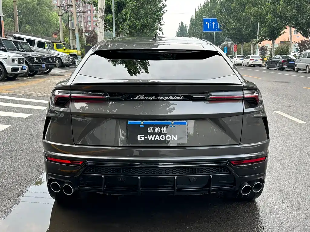 Lamborghini Urus — фото 7