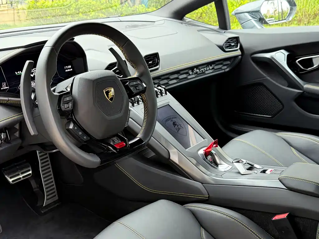 Lamborghini Huracán — фото 8