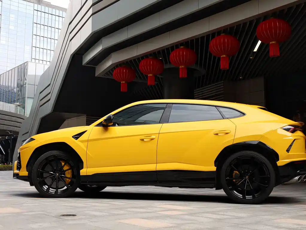 Lamborghini Urus — фото 3