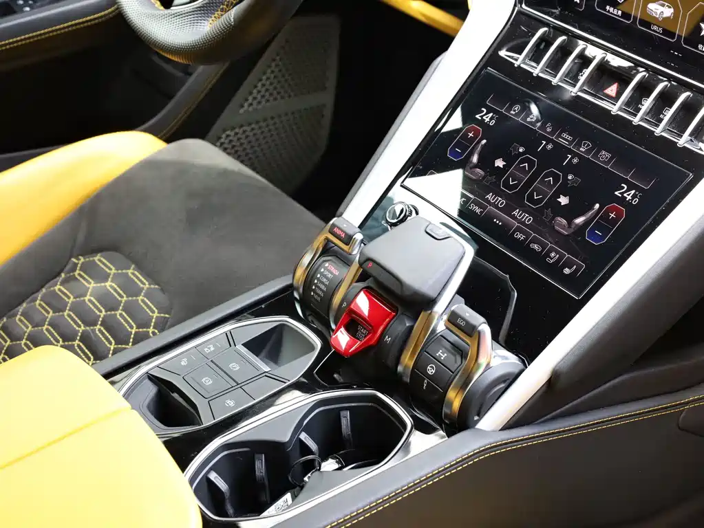 Lamborghini Urus — фото 5