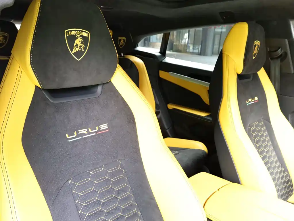 Lamborghini Urus — фото 6
