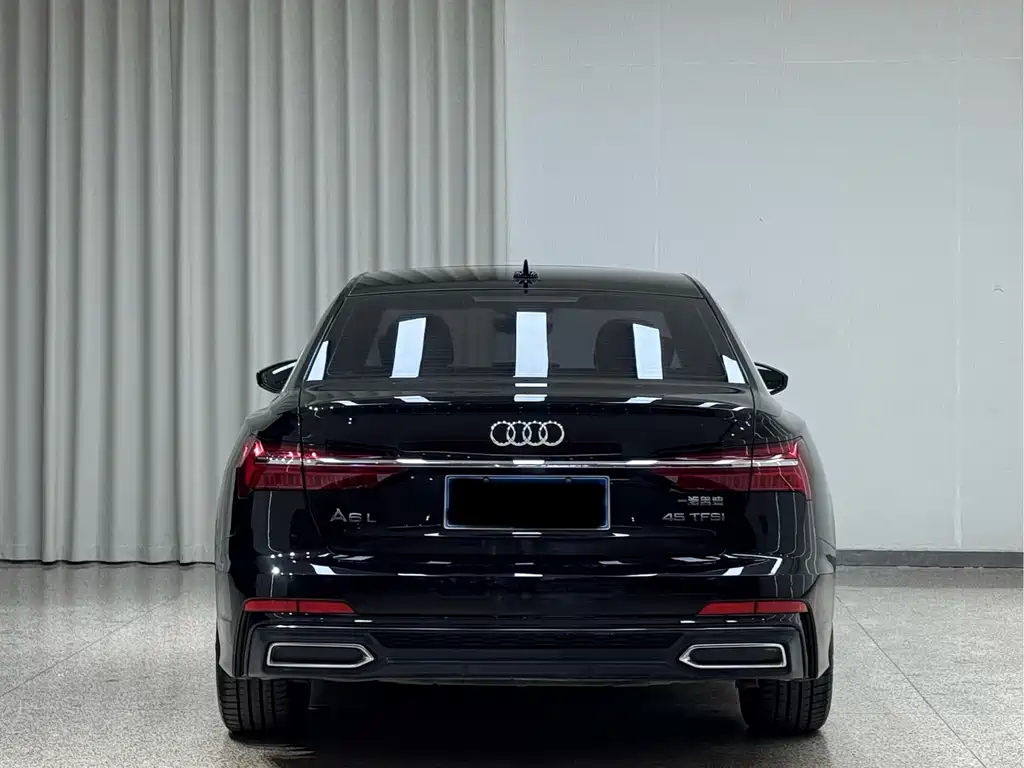 Audi A6L — фото 5