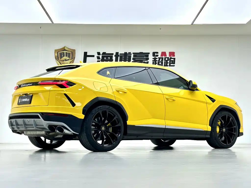 Lamborghini Urus — фото 3