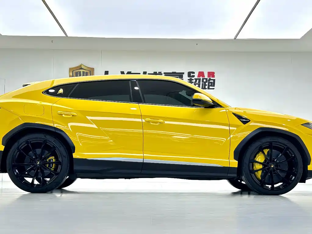 Lamborghini Urus — фото 4