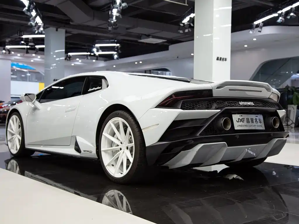 Lamborghini Huracán — фото 13