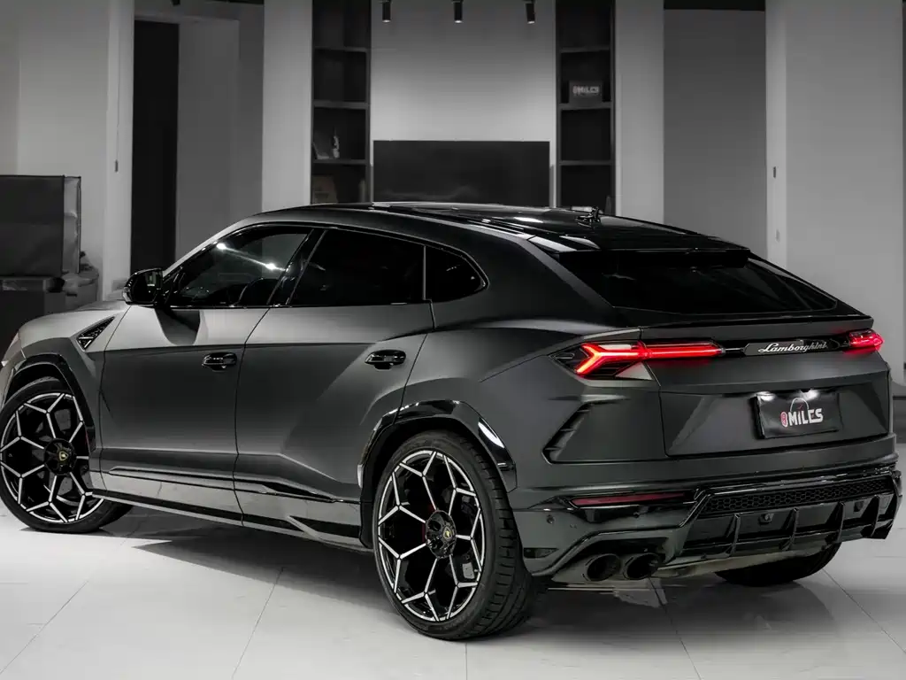 Lamborghini Urus — фото 4