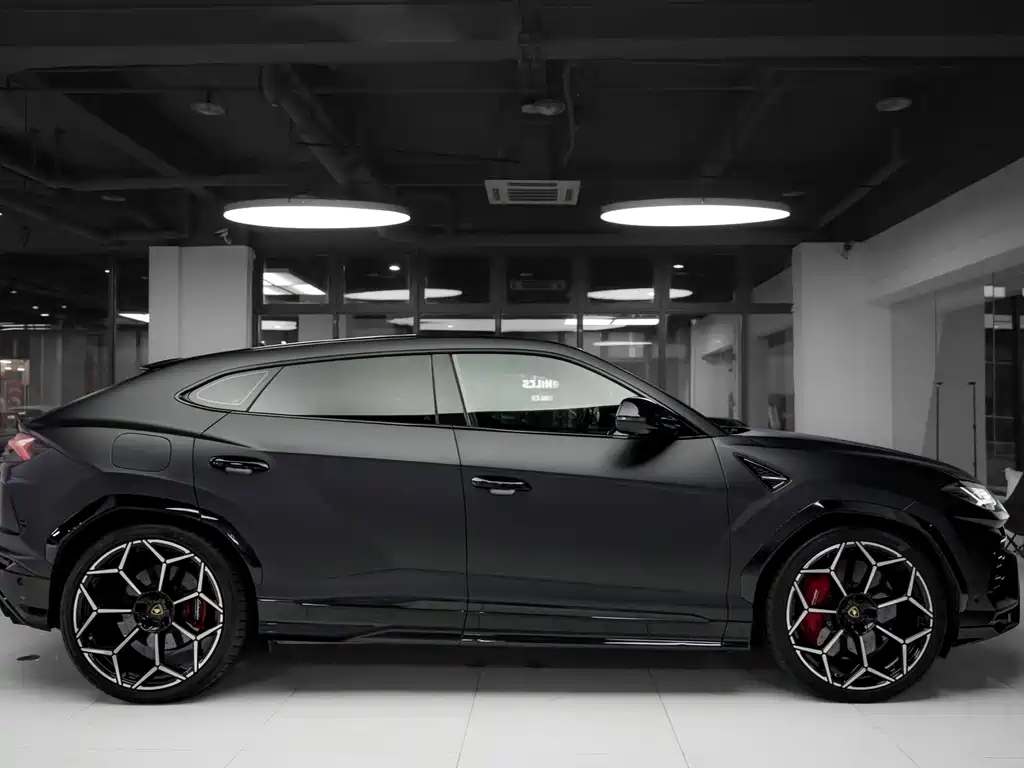 Lamborghini Urus — фото 7