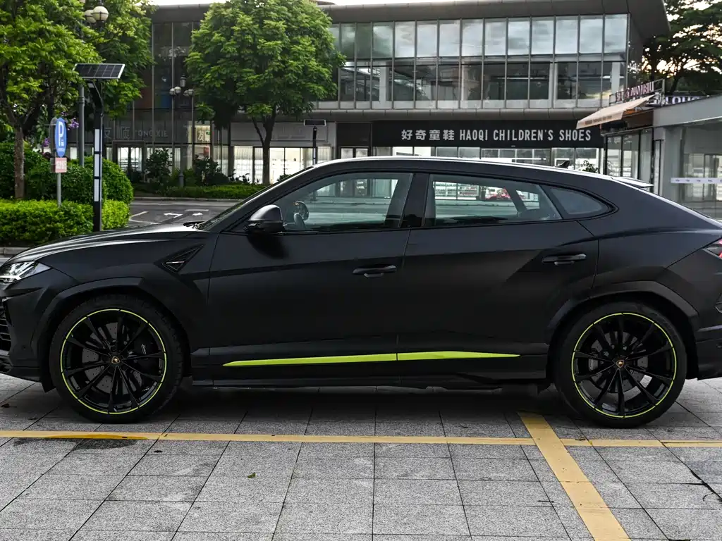 Lamborghini Urus — фото 2
