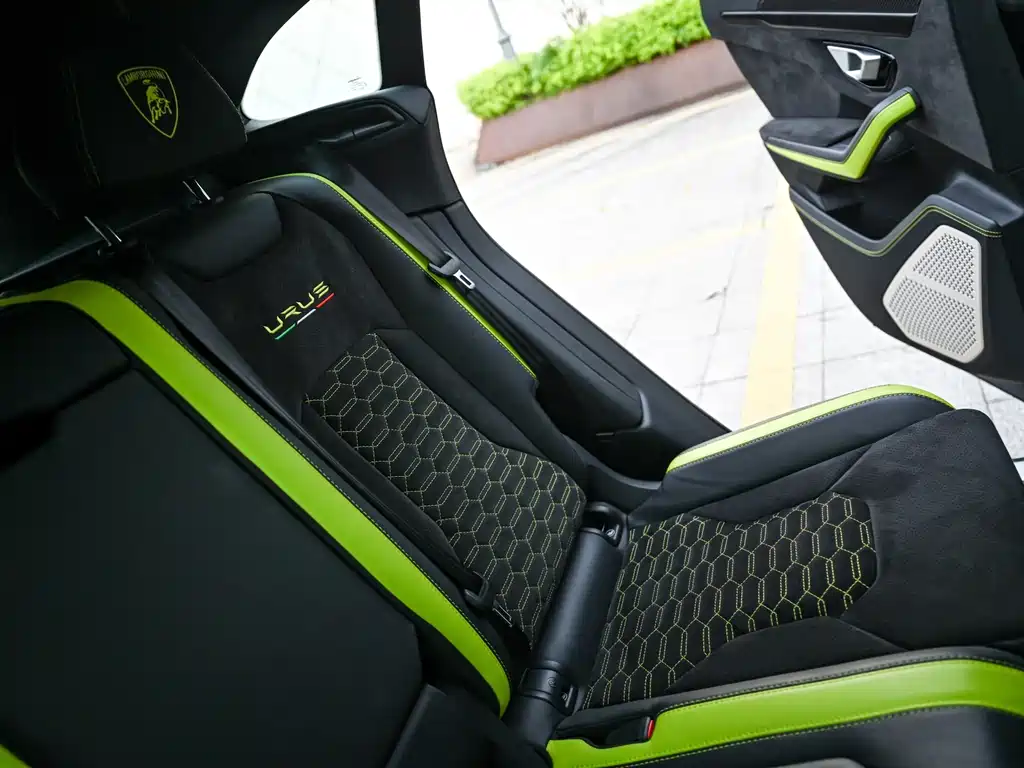 Lamborghini Urus — фото 18