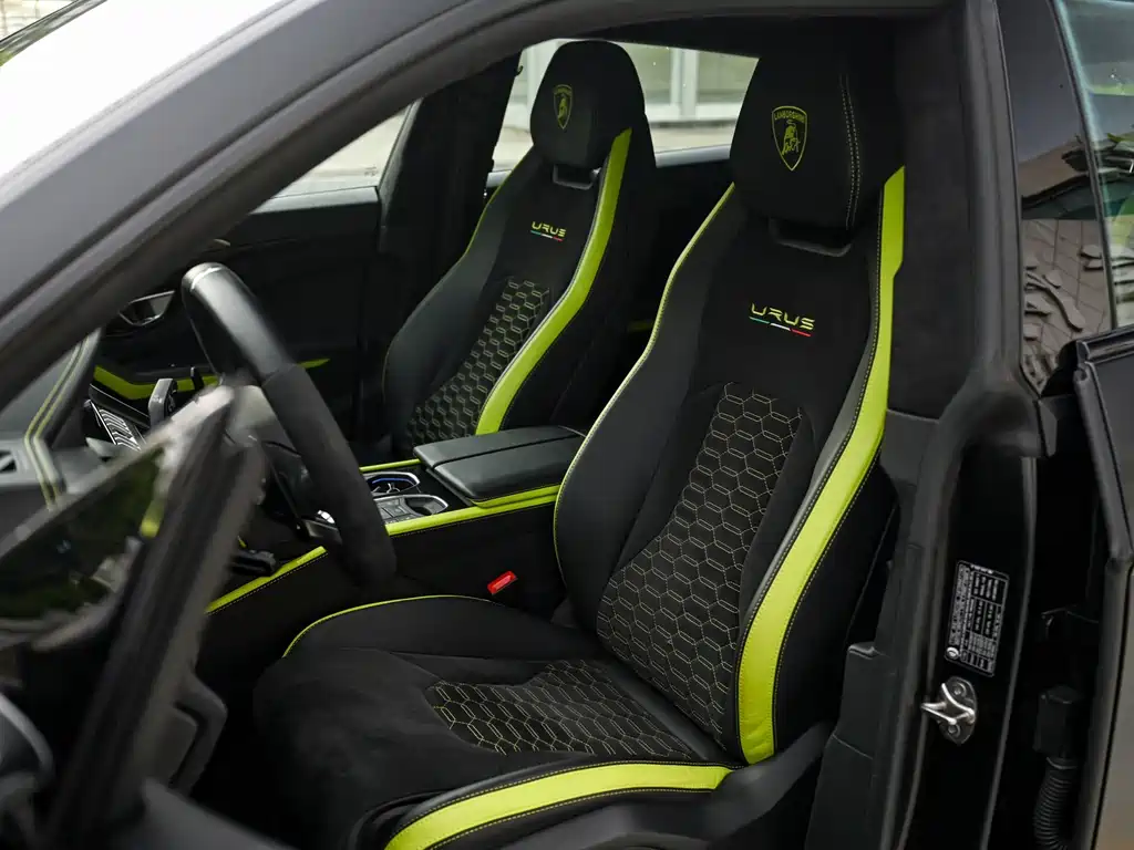 Lamborghini Urus — фото 7