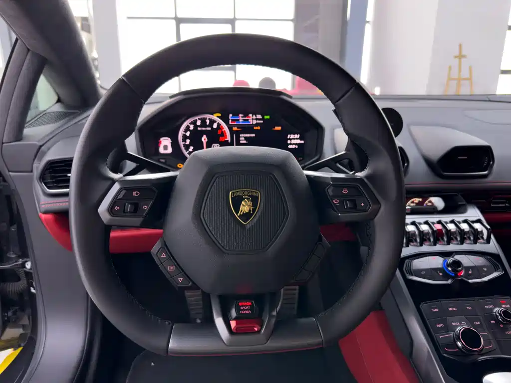 Lamborghini Huracán — фото 17