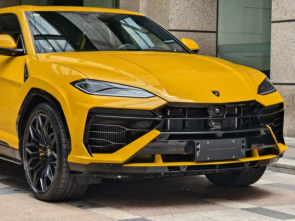 Lamborghini Urus SE — фото 3