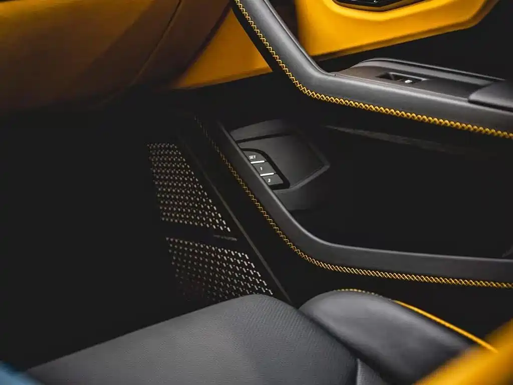 Lamborghini Urus SE — фото 4