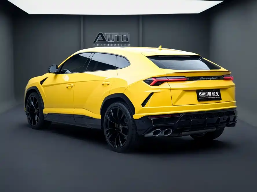 Lamborghini Urus — фото 6