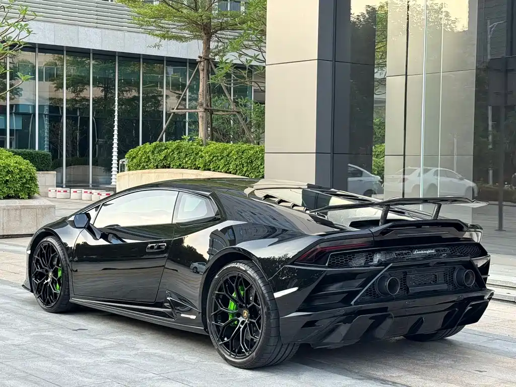 Lamborghini Huracán — фото 11