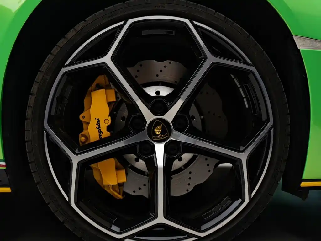 Lamborghini Huracán — фото 11