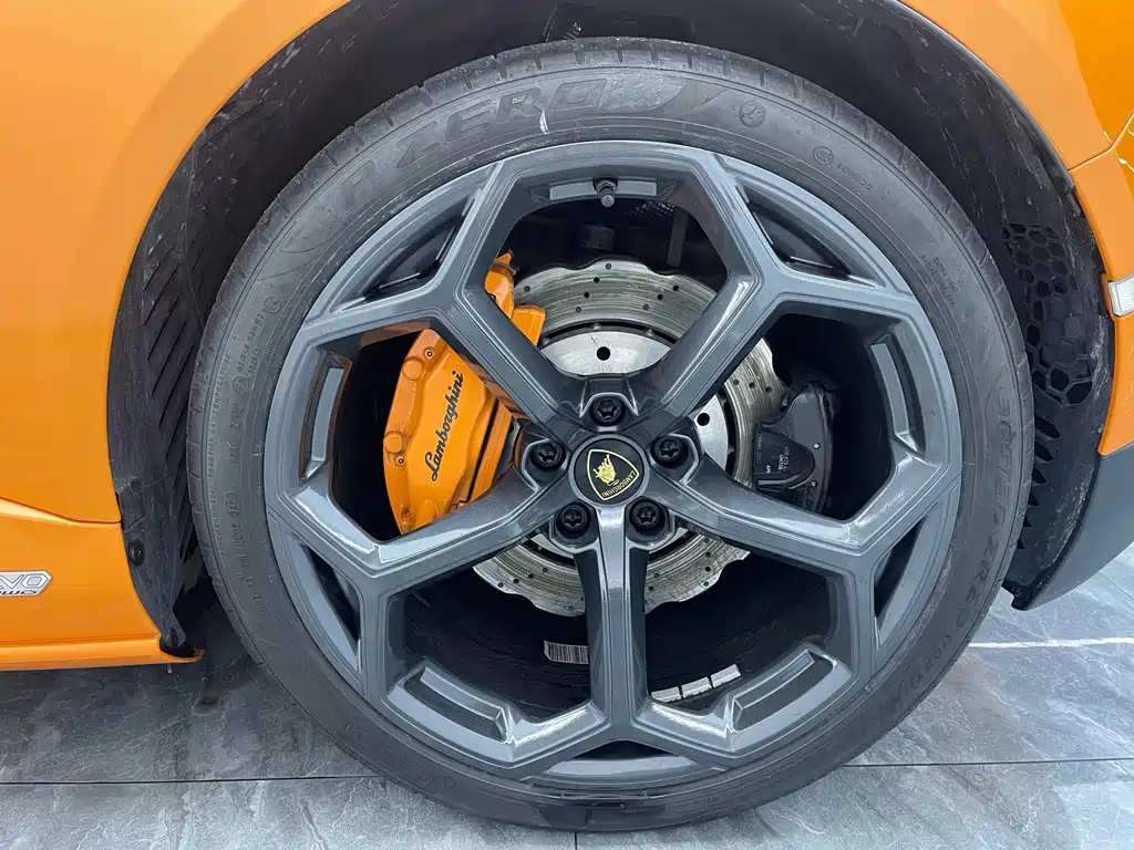 Lamborghini Huracán — фото 17