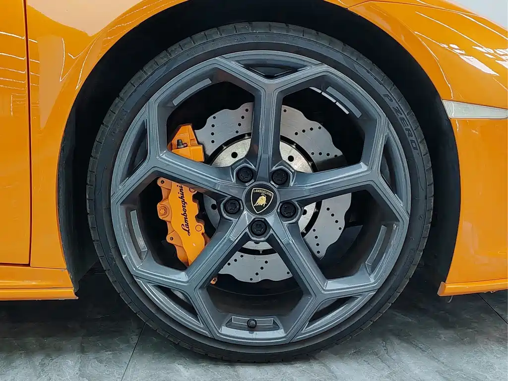 Lamborghini Huracán — фото 7