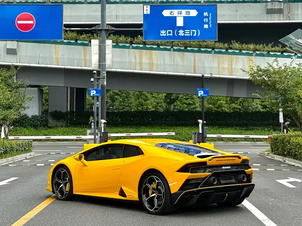 Lamborghini Huracán — фото 9