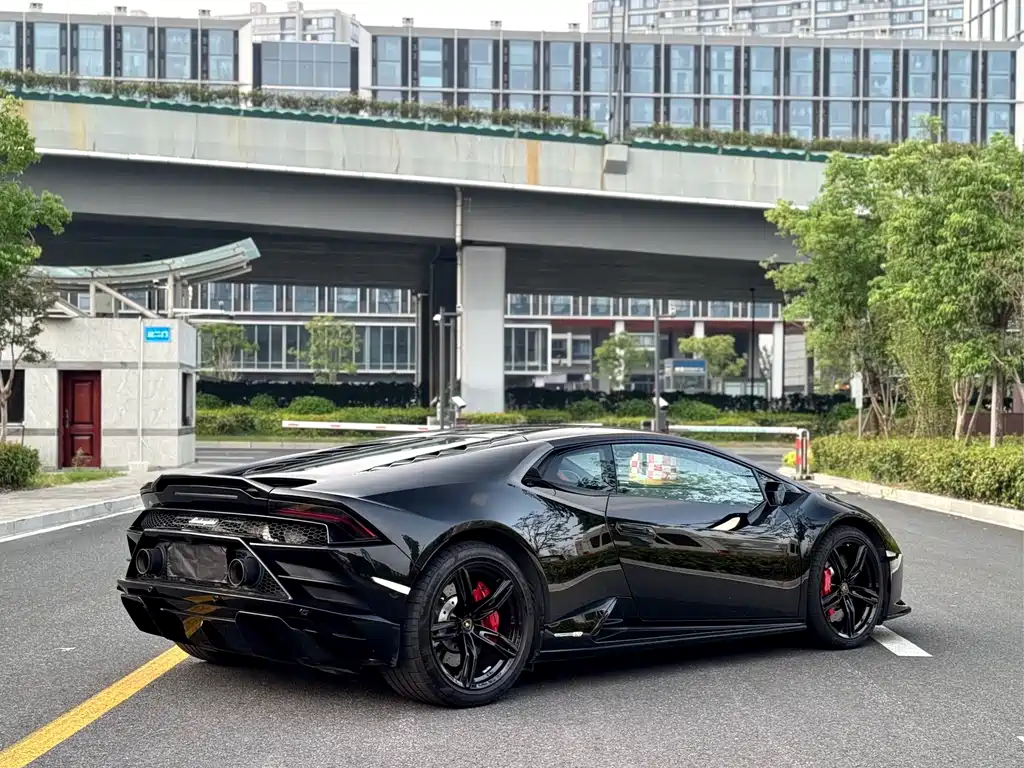 Lamborghini Huracán — фото 5