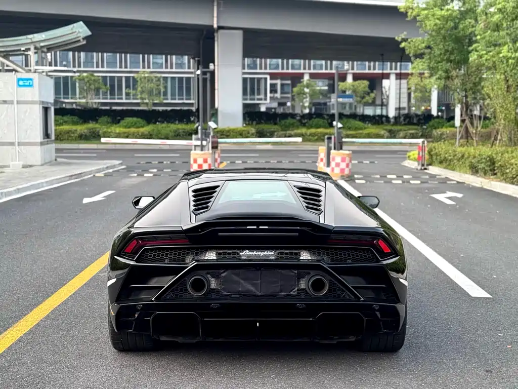 Lamborghini Huracán — фото 6