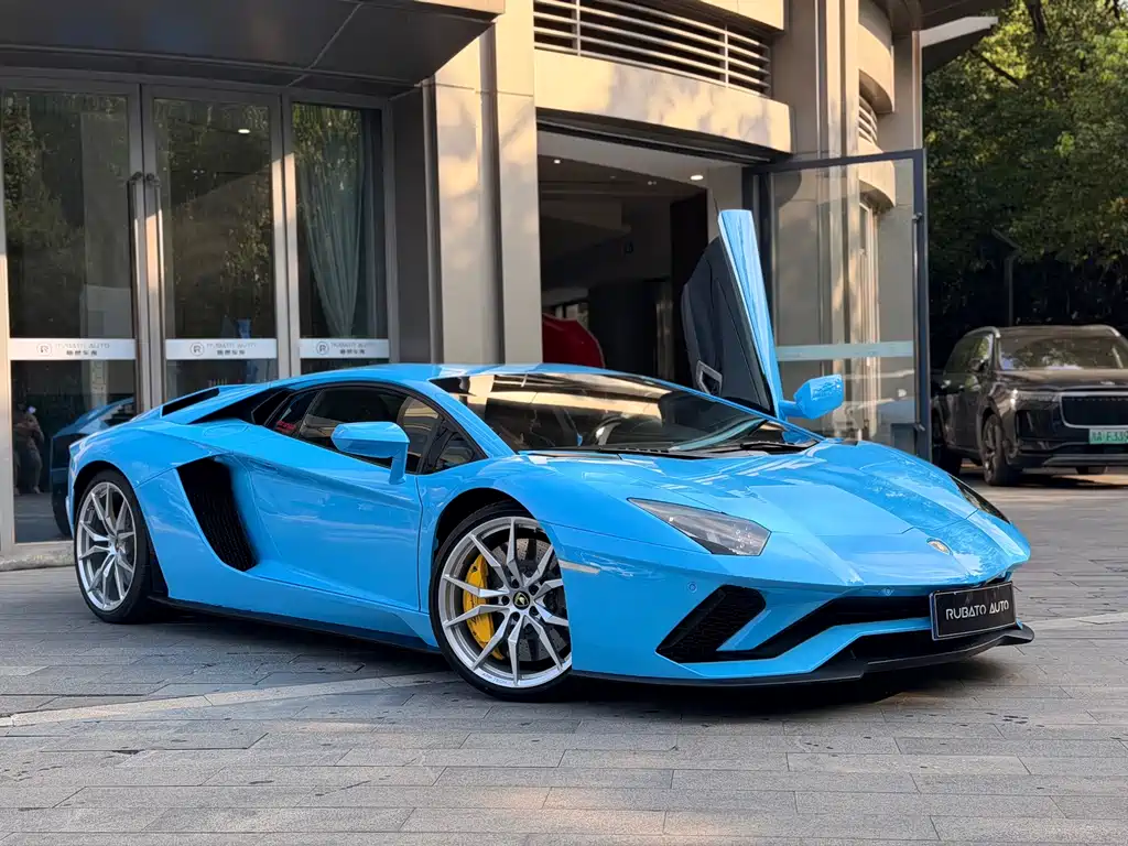 Lamborghini Aventador — фото 19