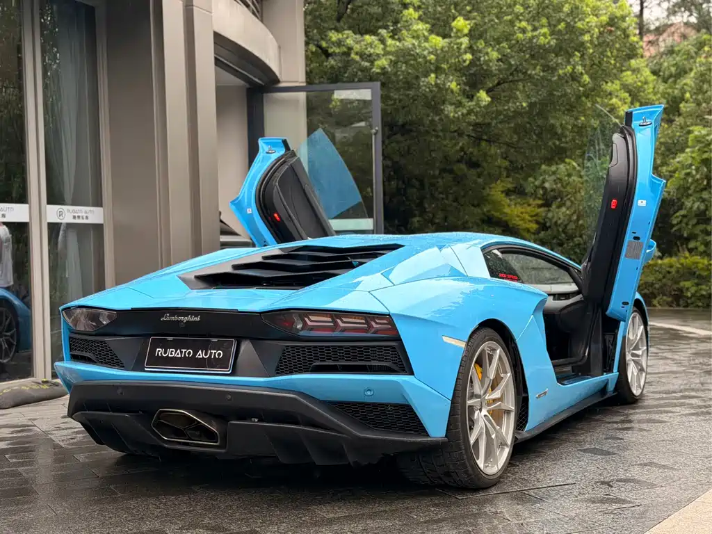 Lamborghini Aventador — фото 3