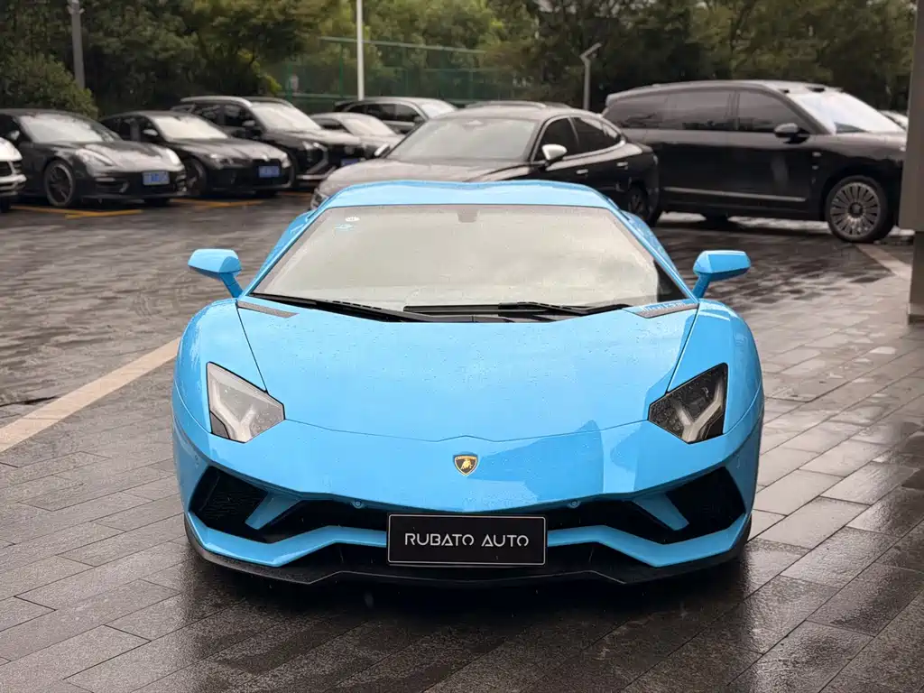 Lamborghini Aventador — фото 9