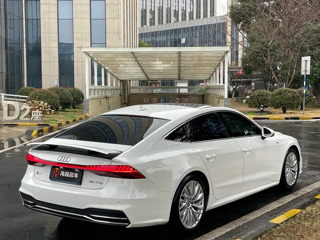 Audi A7 — фото 6
