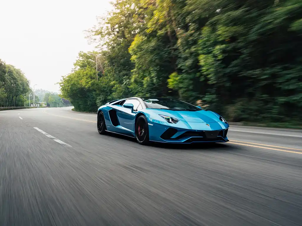 Lamborghini Aventador — фото 21