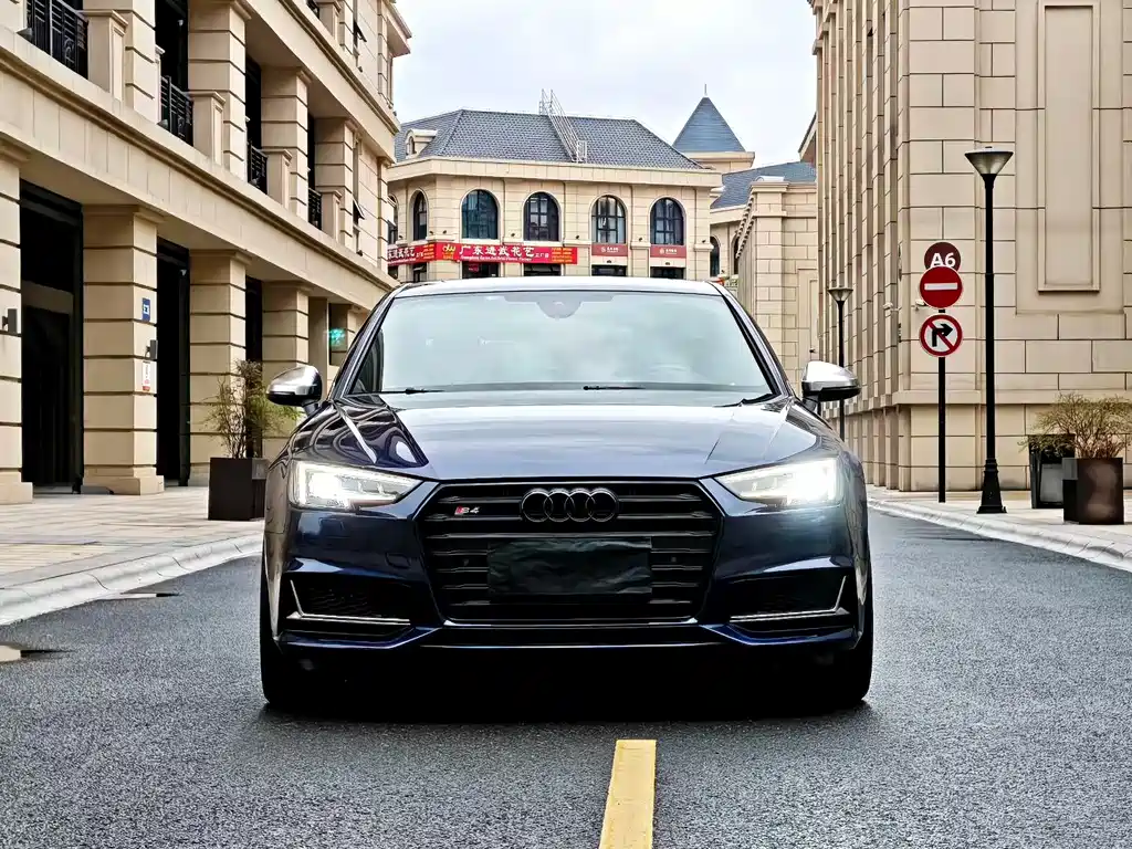 Audi S4 — фото 2