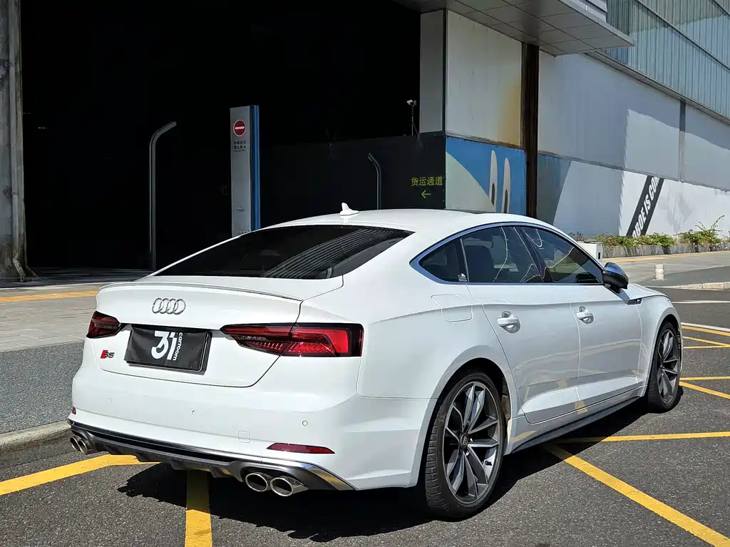 Audi S5 — фото 5