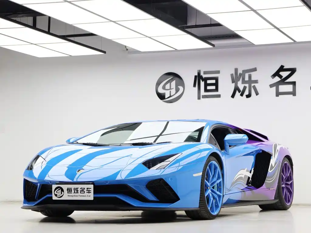 Lamborghini Aventador — фото 2