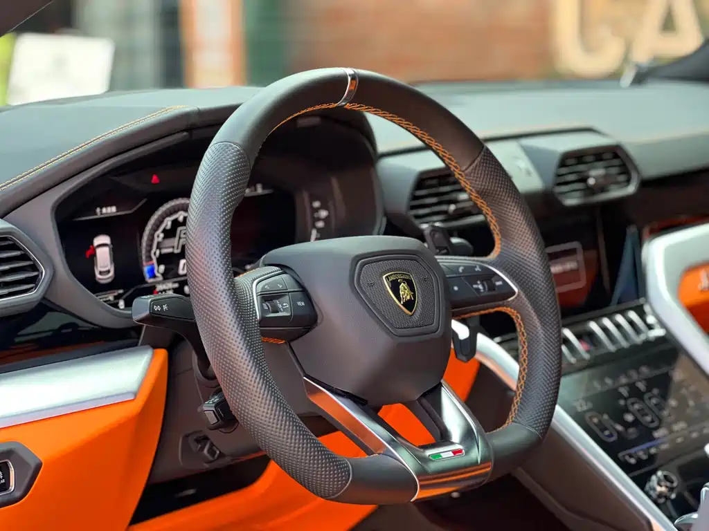 Lamborghini Urus — фото 4