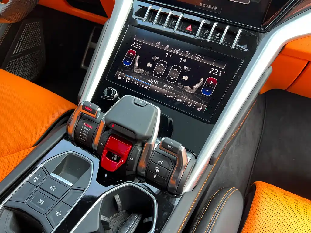 Lamborghini Urus — фото 5