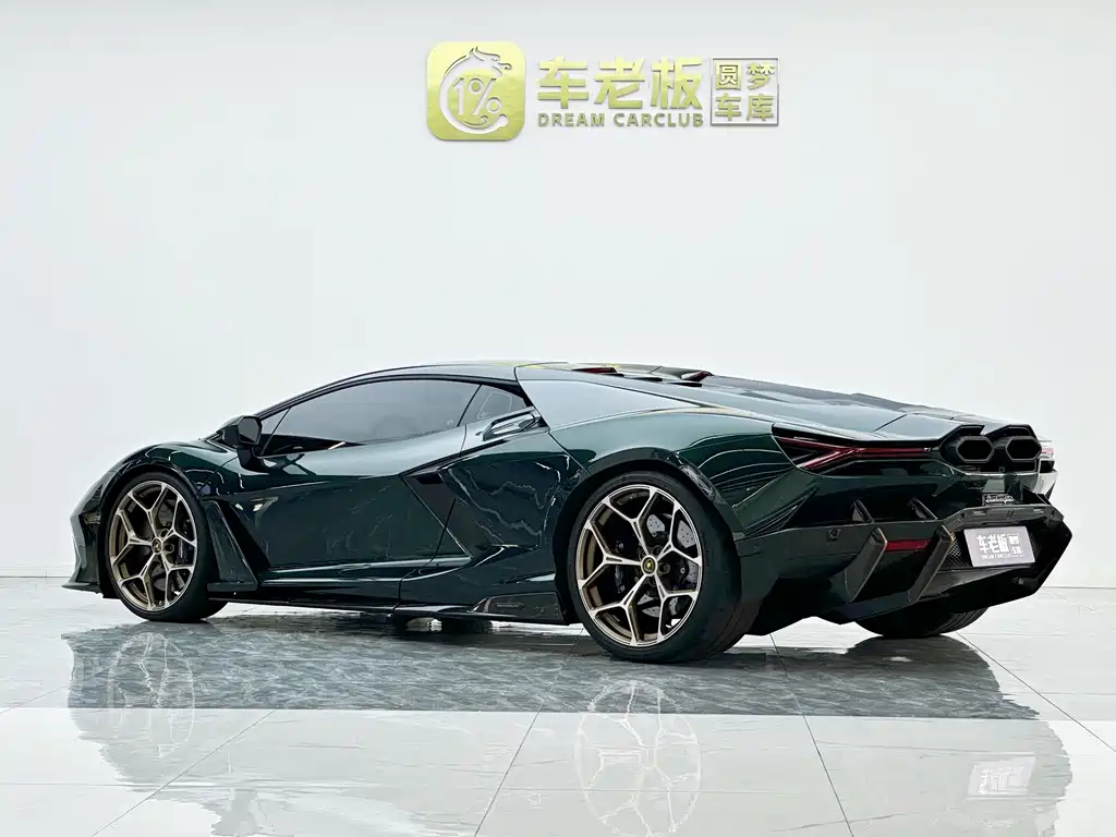 Lamborghini Revuelto — фото 7
