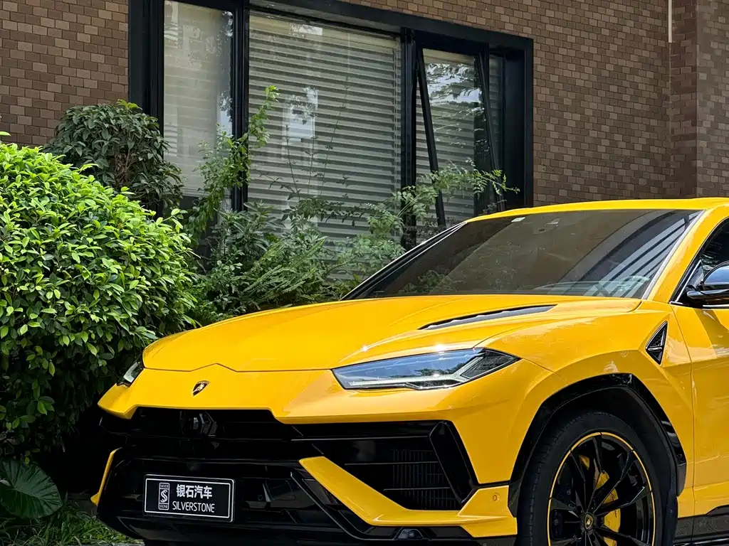 Lamborghini Urus — фото 2