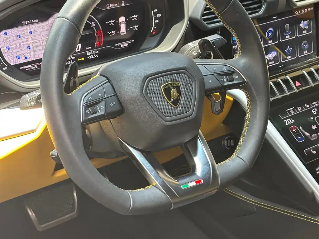 Lamborghini Urus — фото 5