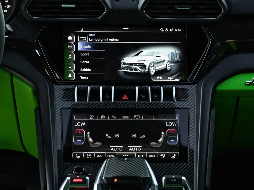 Lamborghini Urus — фото 11
