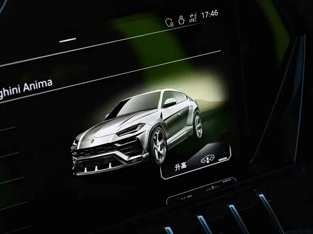 Lamborghini Urus — фото 13