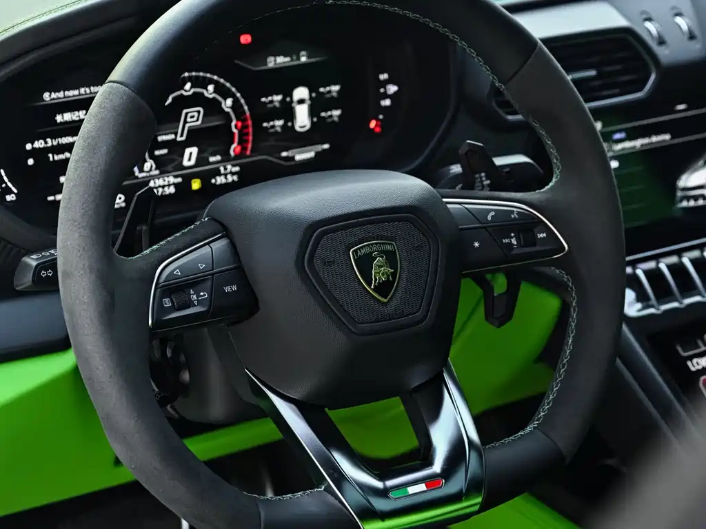 Lamborghini Urus — фото 7