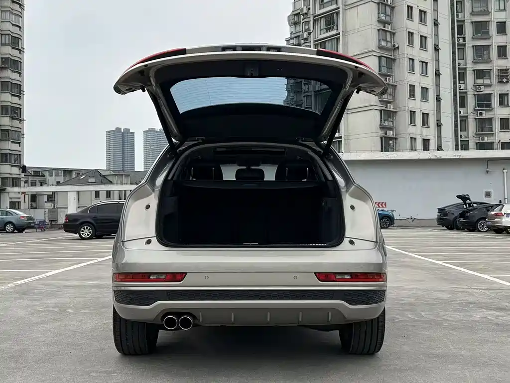 Audi Q3 — фото 16