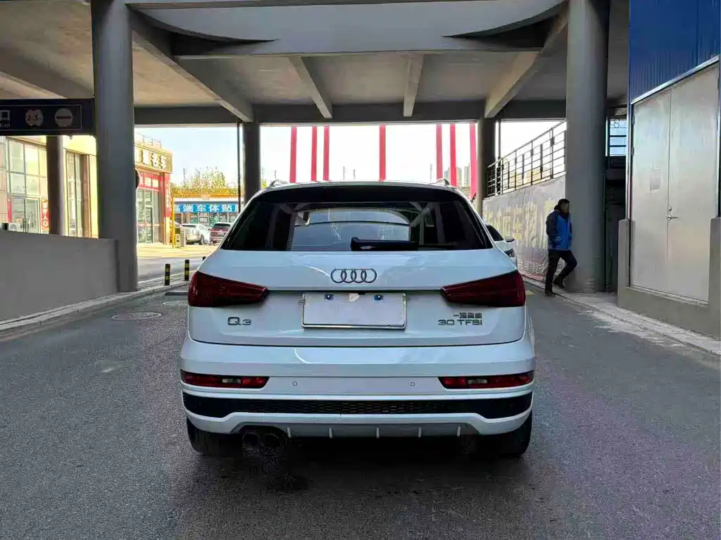 Audi Q3 — фото 4