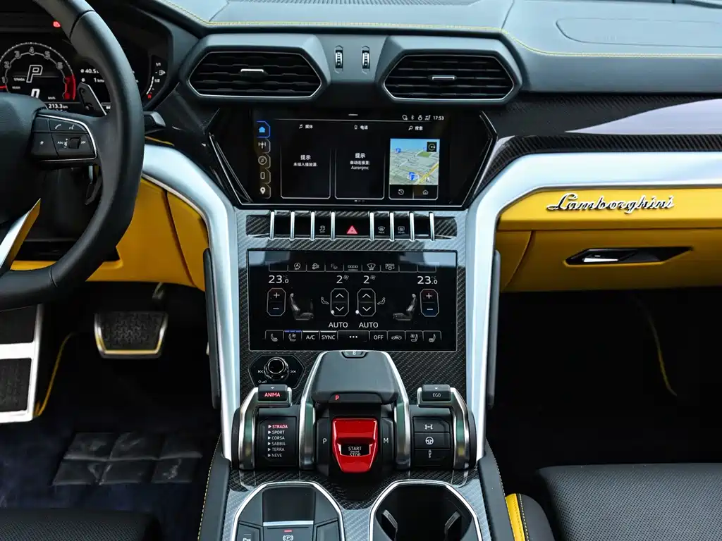 Lamborghini Urus — фото 14