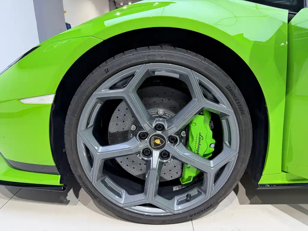 Lamborghini Huracán — фото 18